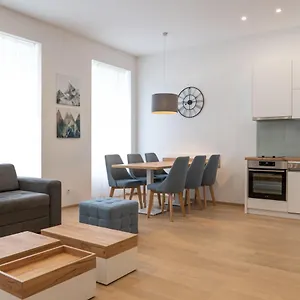 Modern 3 In A Prime Location Wien