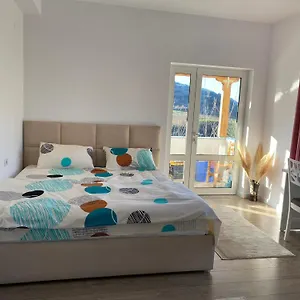 https://grosses-und-schones-zimmer-mitbalkon.albaniahotels.org