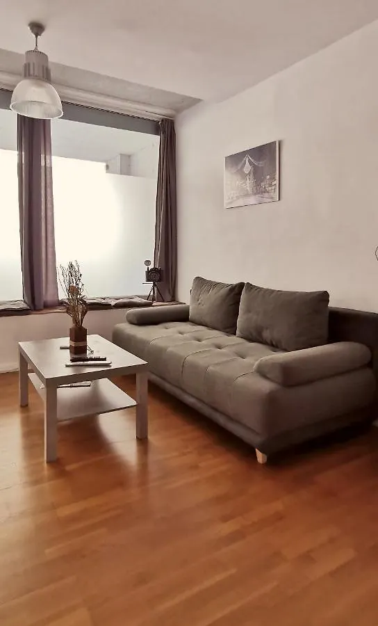 Kardinal Studios Vienna 0*,